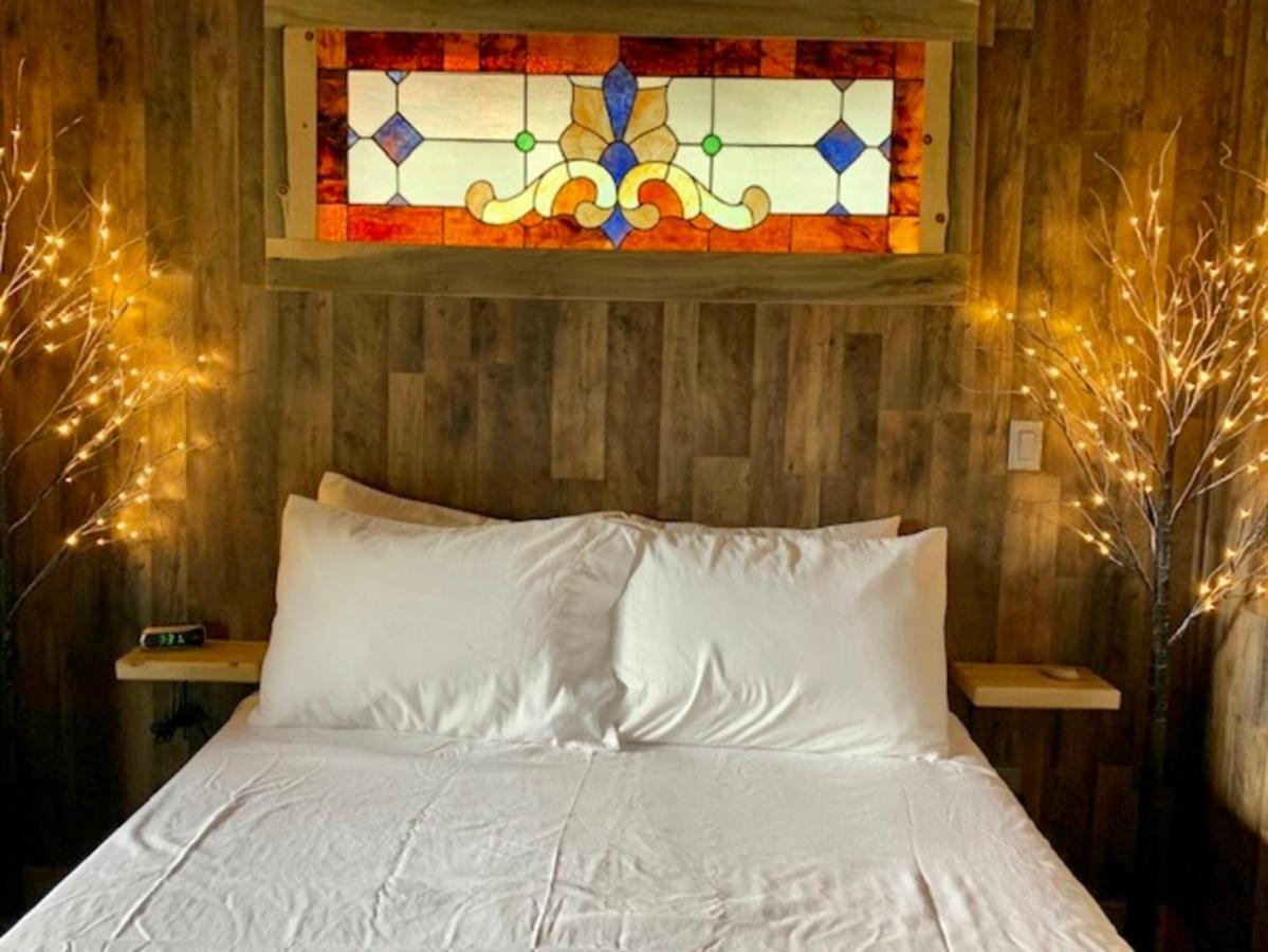 Ridgewalk Treehouse Bed & Breakfast Angel Fire Bagian luar foto