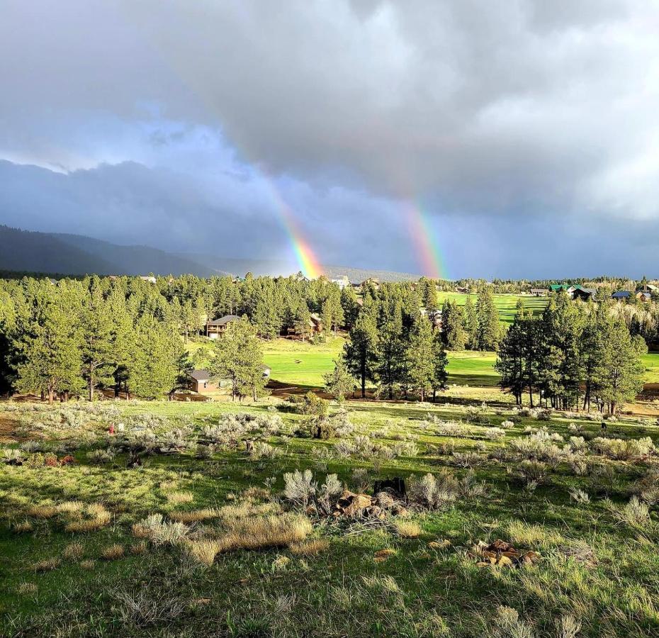 Ridgewalk Treehouse Bed & Breakfast Angel Fire Bagian luar foto
